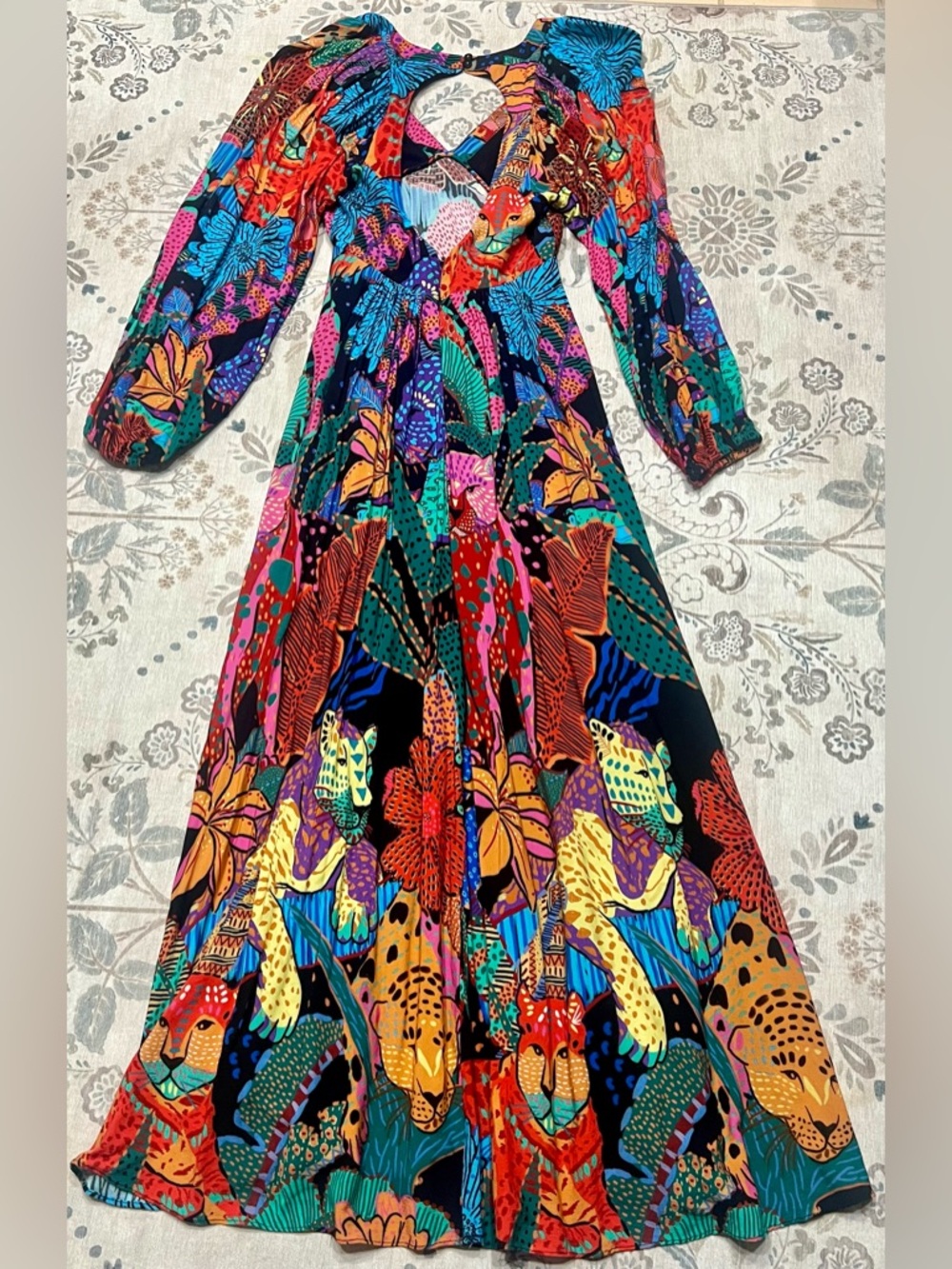 FARM Rio Cool Leopards Open Back Maxi Dress Jungle Print V-Neck Size Small - Picture 4 of 12